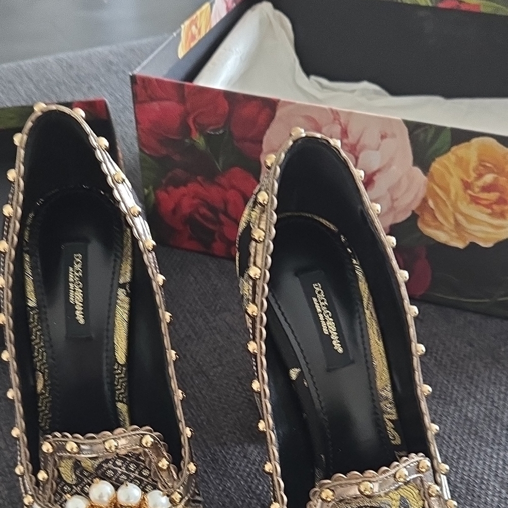 Dolce & Gabbana Black and Gold Pearl Embellished Loafers